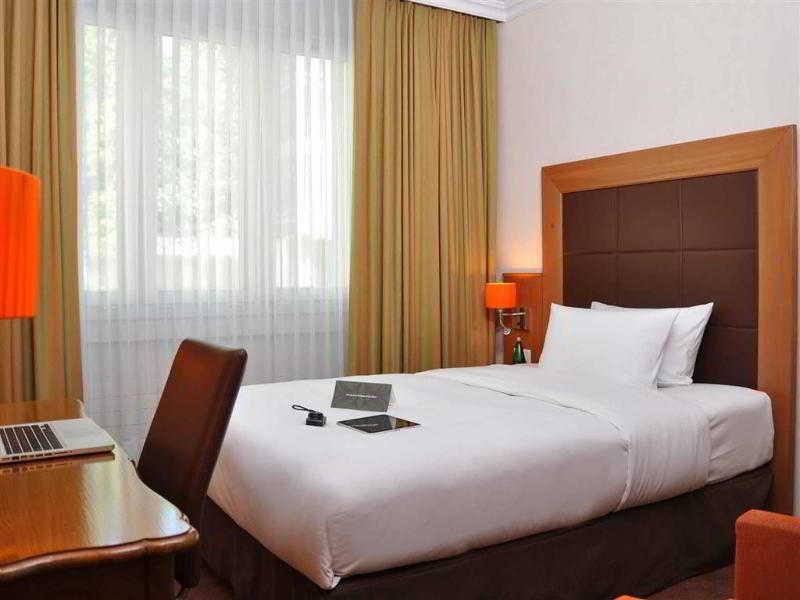 Ibis Styles Center Hotell